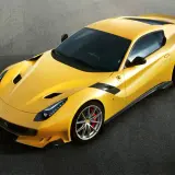 Gelber Ferrari F12 TDF, bereit für die Rennstrecke.