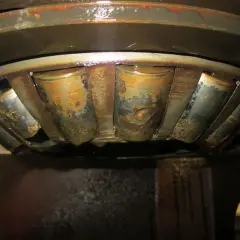 Beschädigtes Getriebelager mit Rost und Abnutzung. Mögliche getriebelager defekt symptome sind Geräusche und Vibrationen.
