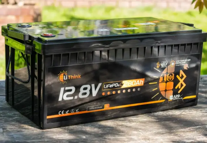 Li Think 12.8V 280Ah LiFePO4 Batterie mit Selbstheizung und App-Steuerung. Gute nty erfahrungen für Camper.