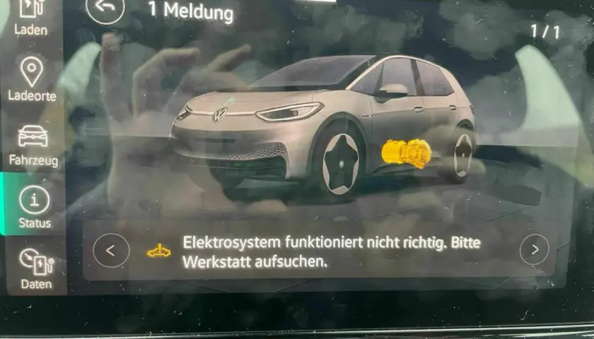 Volkswagen ID.3: Fehlermeldung "Elektrosystem funktioniert nicht richtig. Bitte Werkstatt aufsuchen." DTC P1693.