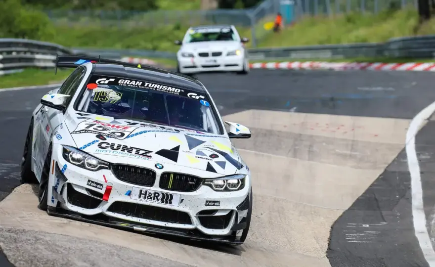 Rennfahrer Gehalt - Was verdient man wirklich im Motorsport?