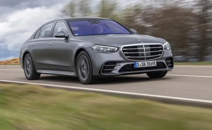 Mercedes 4MATIC Probleme - Was tun bei Ruckeln oder Fehlermeldungen?