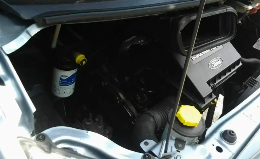 Ford Kuga Kraftstofffilter wechseln - Anleitung & Kosten