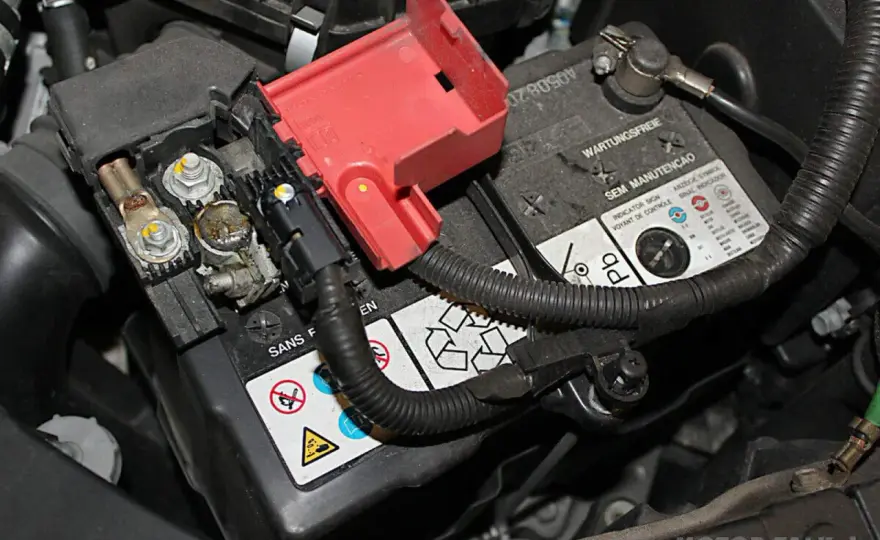 Honda Jazz Batterie wechseln - So geht's richtig!