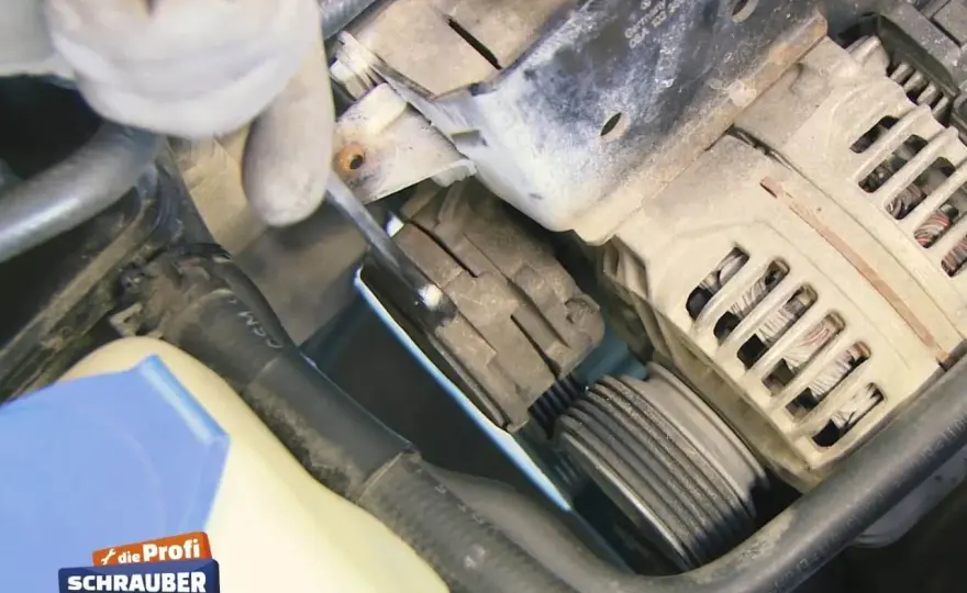 Ford Focus Keilrippenriemen wechseln - Kosten & Anleitung