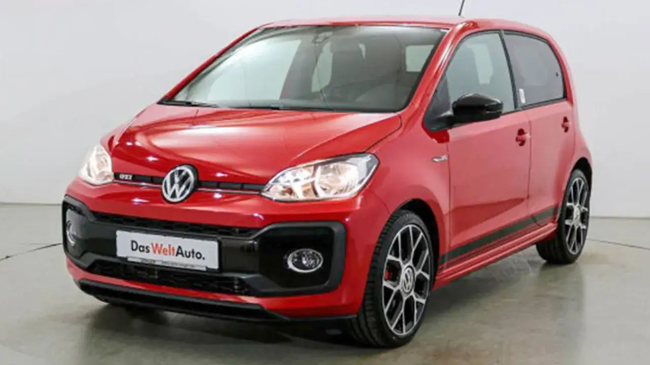 Roter VW Up GTI im sportlichen Design. Hier sind die vw up gti technische daten.
