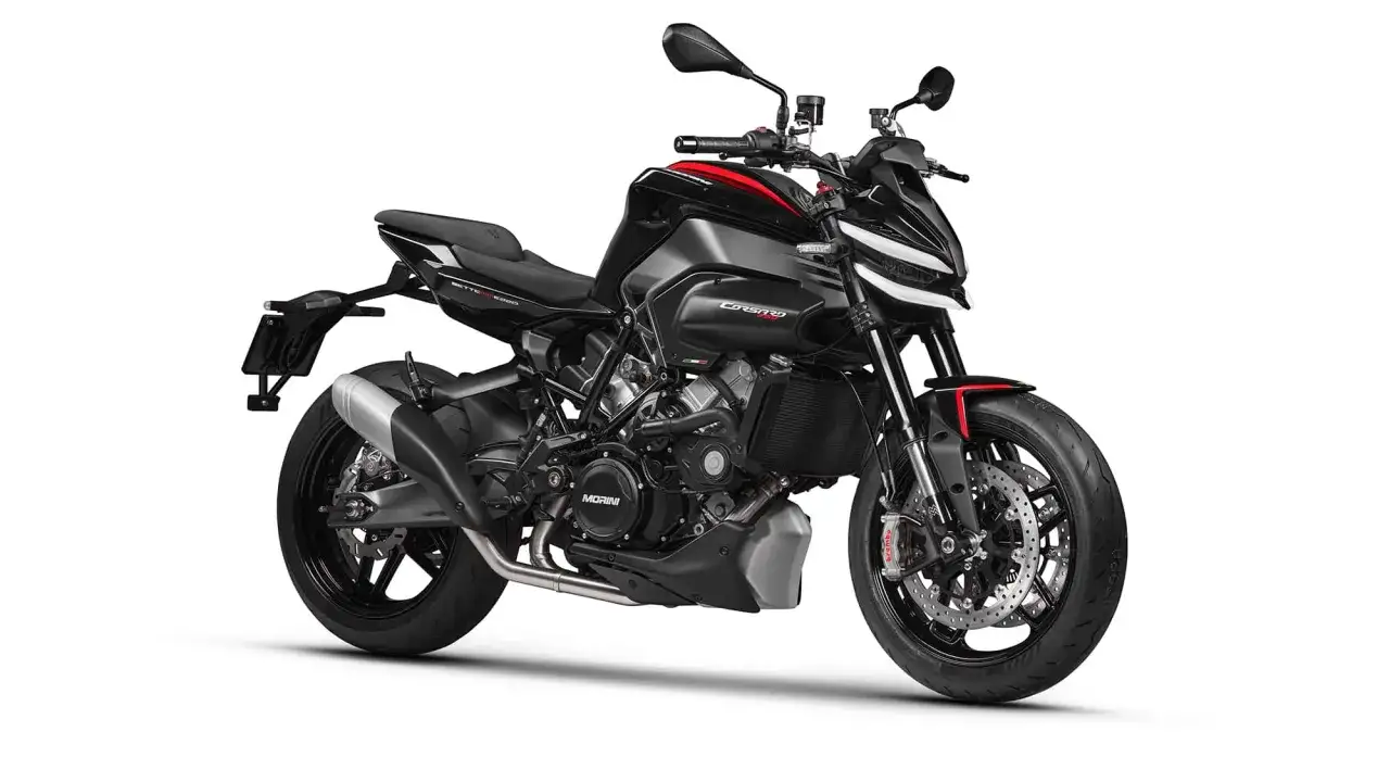 Schwarze Moto Morini Corsaro mit roten Akzenten, aggressives Design, bereit für die Straße.